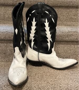 Code West boots - 7.5